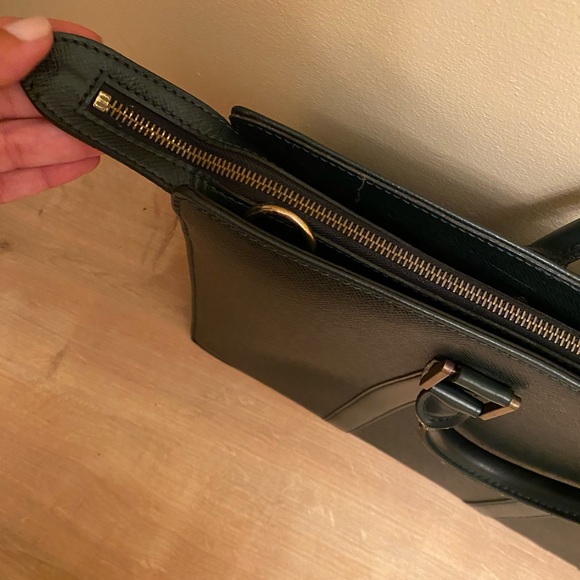 Authentic Louis Vuitton taiga leader briefcase - Picture 4 of 10